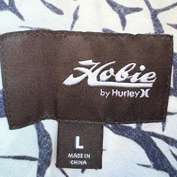 Hobie by Hurley Men's Pineapple Print Aloha Shirt - Picture 6 of 9